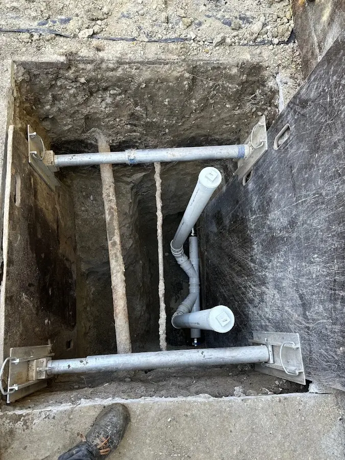 Experienced plumber completing Drain Cleaning work in Viera West